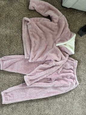Cozy Plush Two-Piece Lounge Set in Dusty Pink